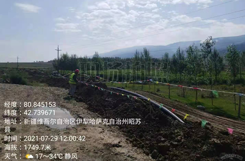 昭苏县昭苏镇吐格勒勤学校运动场