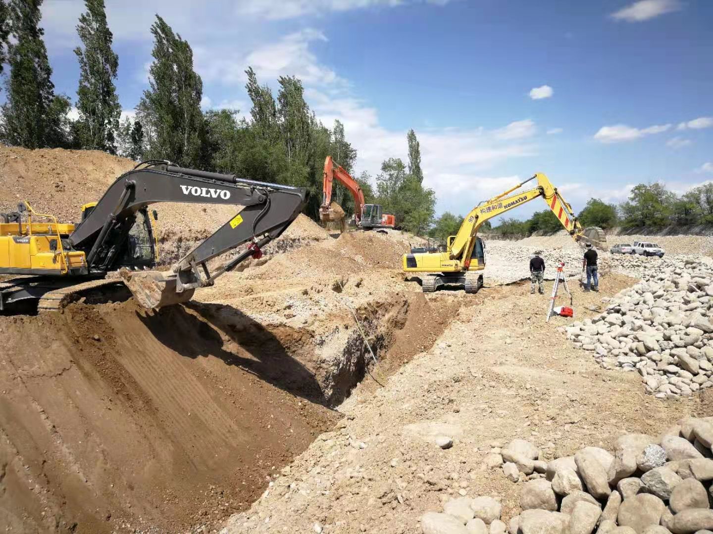 伊宁县麻扎乡上博尔博松排水渠工程